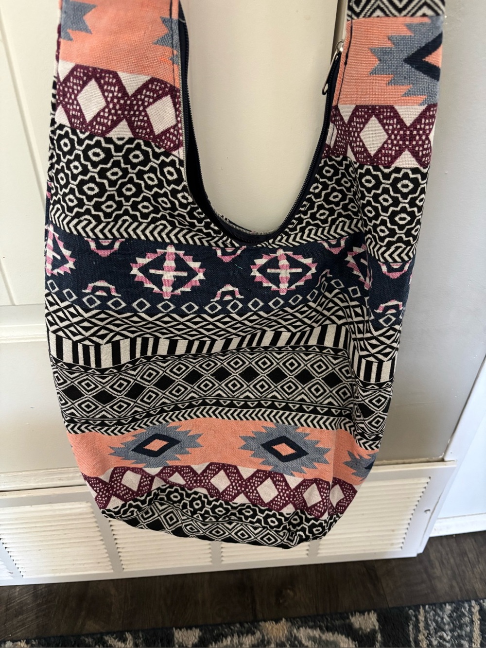Womens Hobo Crossbody Handbag Hippie Bag NWOT